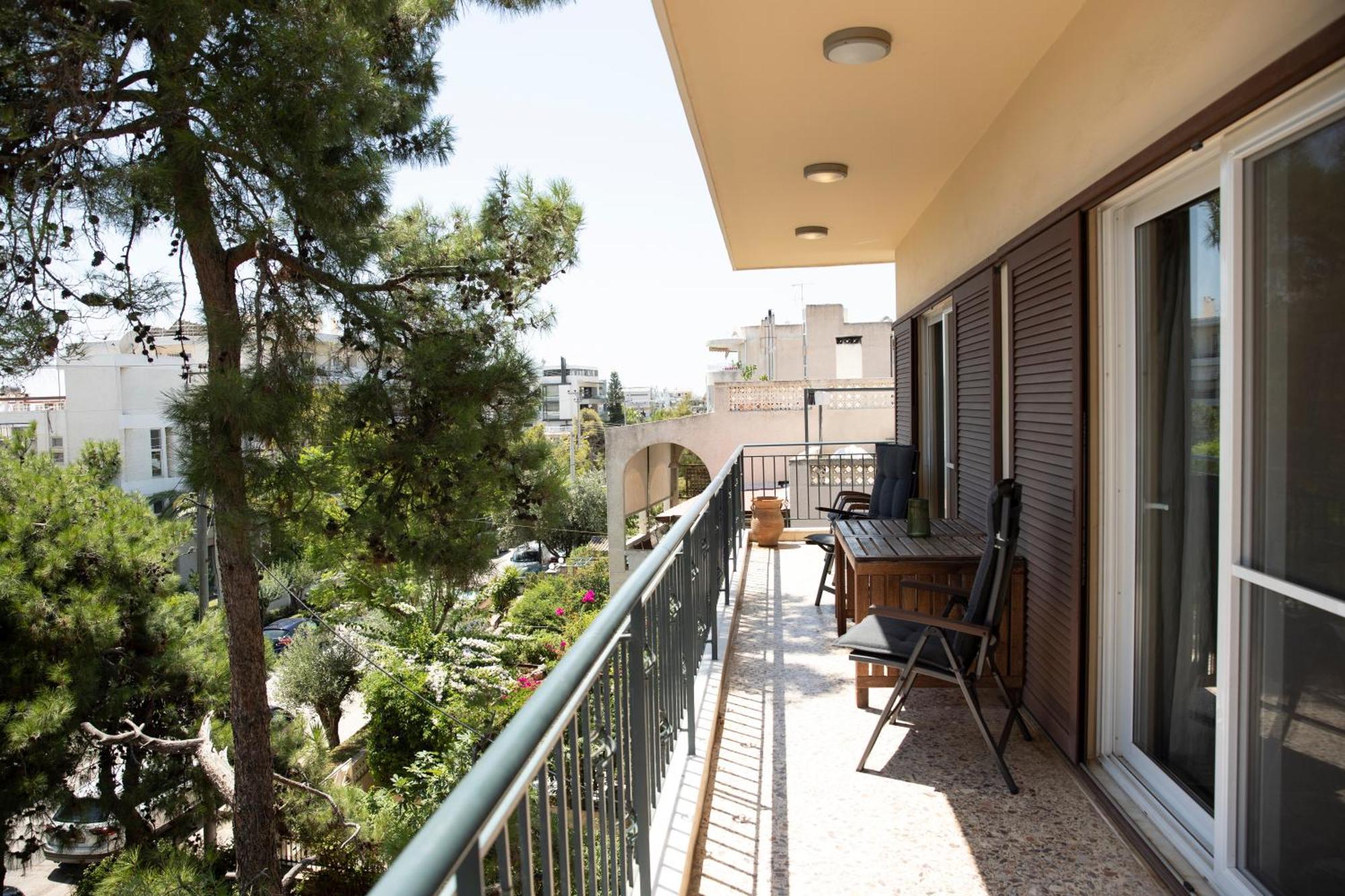Spacious Glyfada Golf 4Br -Near Beach + Shops Афіни Екстер'єр фото