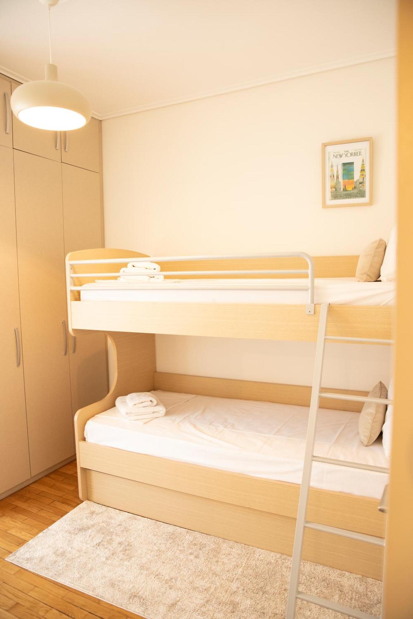 Spacious Glyfada Golf 4Br -Near Beach + Shops Афіни Екстер'єр фото