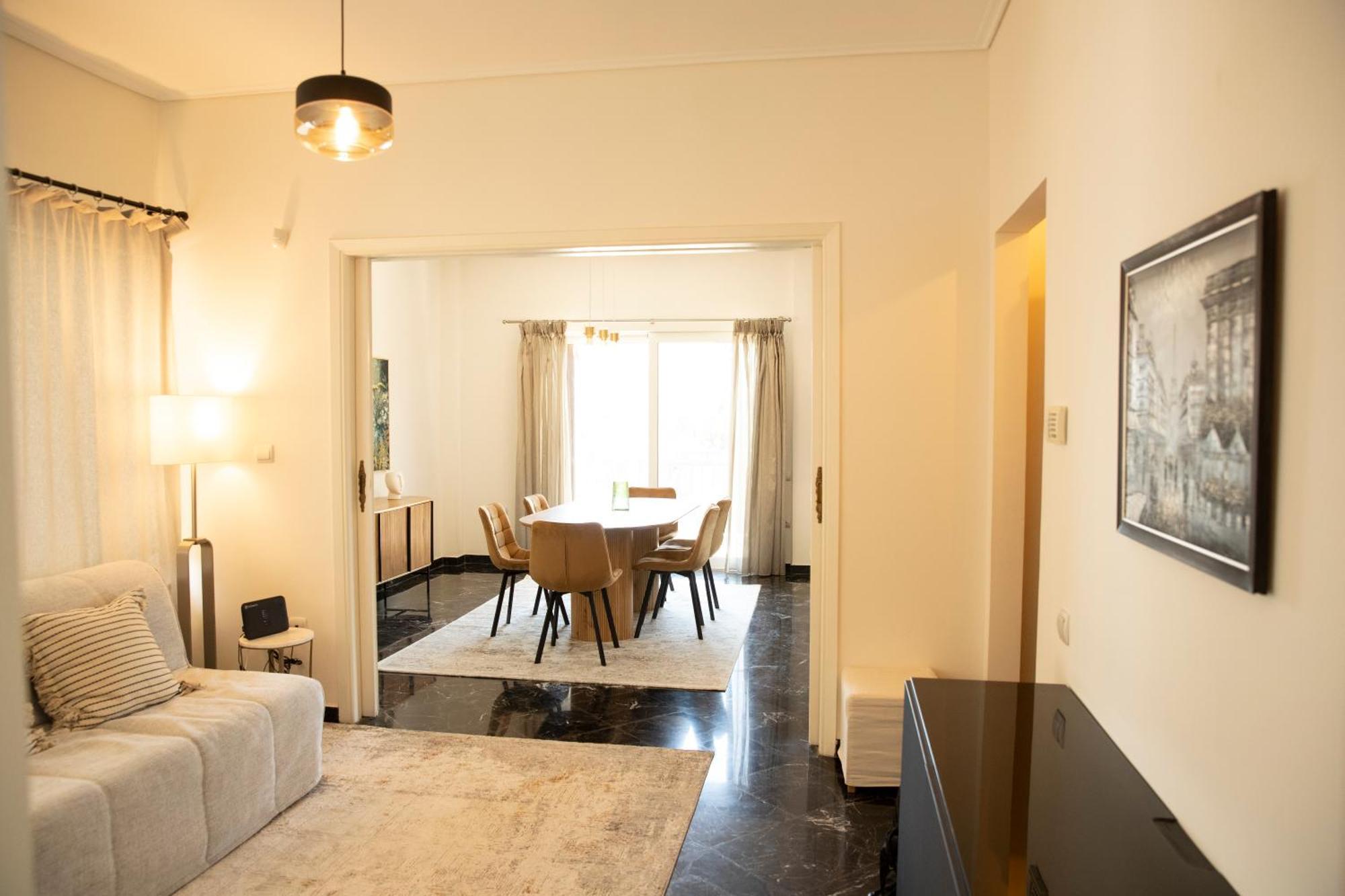 Spacious Glyfada Golf 4Br -Near Beach + Shops Афіни Екстер'єр фото
