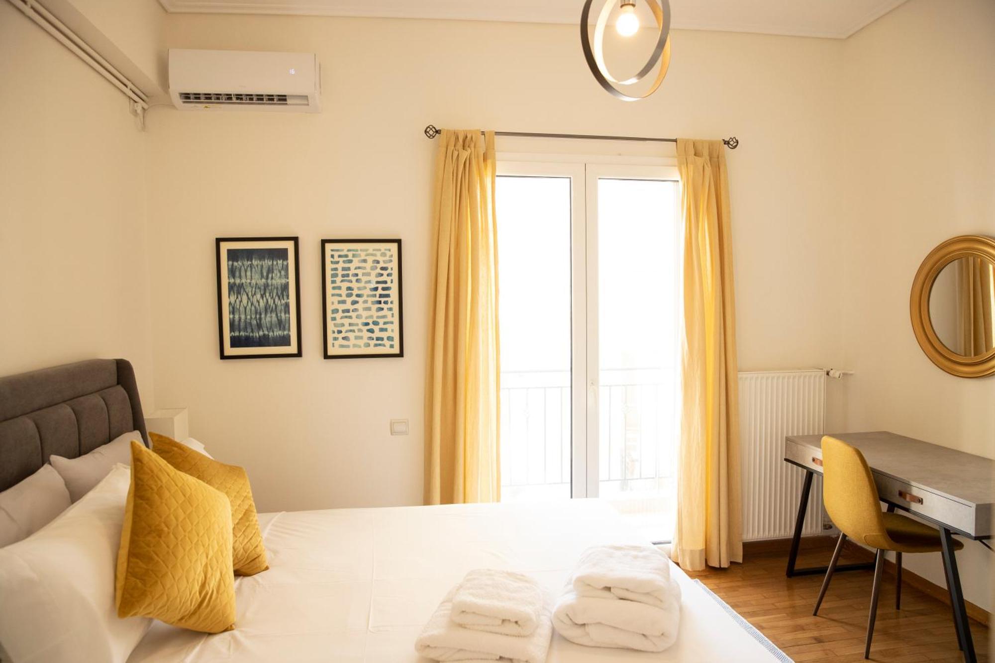 Spacious Glyfada Golf 4Br -Near Beach + Shops Афіни Екстер'єр фото